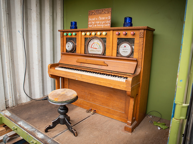 Interactieve piano voor festival De Parade